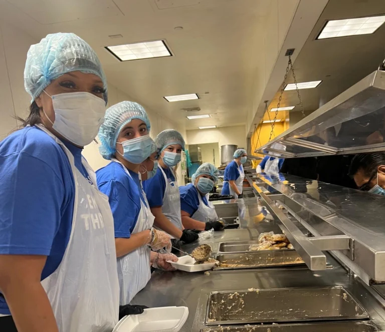 Serving with Dignity: U2030 Volunteers at The Midnight Mission